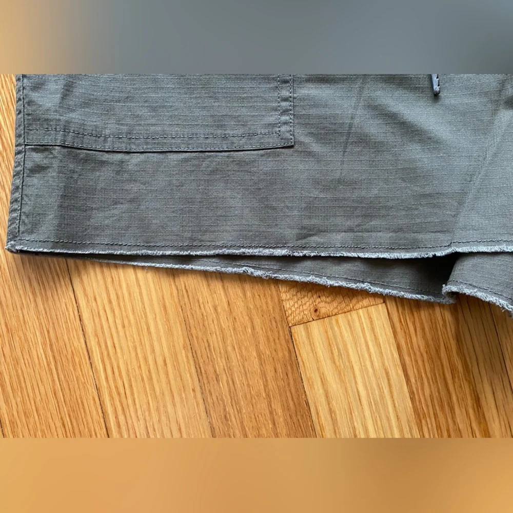 NWT Vuori Vintage Ripstop Shorts in Dark Oregano - Picture 5 of 10